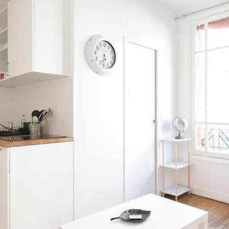 Cozy Studio Near Paris *